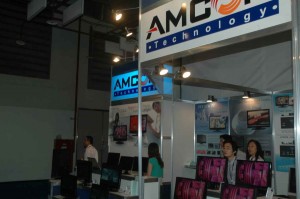 AMCOM- Ecran LCD pour PC et TV .